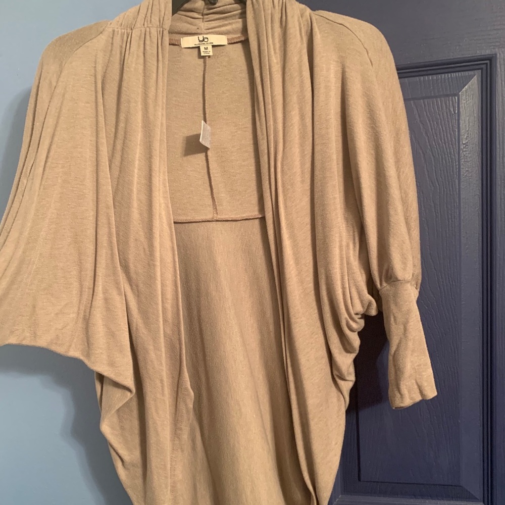 Tan cardigan !